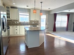 3288 Red Oak Trl, Hamel, MN 55340