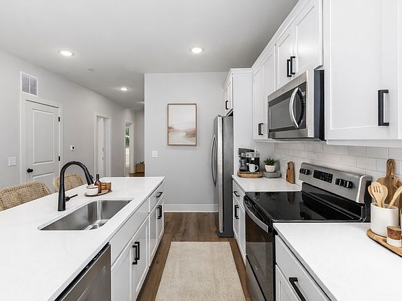 4th image of 1004 Diamond Ave NE #1