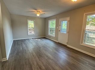 1050 Strickland Bridge Rd, Fayetteville, NC 28304