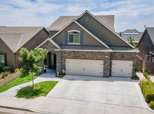 3858 Duncan Ave, Clovis, CA 93619