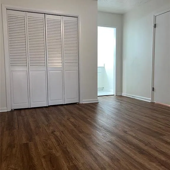 300 E Burns Ct SE #D — Photo 11