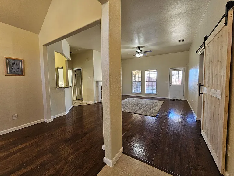 7621 Lancelot Rd — Photo 2