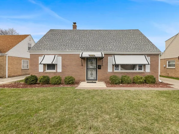 7918 N Waukegan Rd, Niles, IL 60714