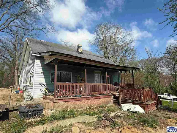 179 Durkees Ferry Rd, West Terre Haute, IN 47885
