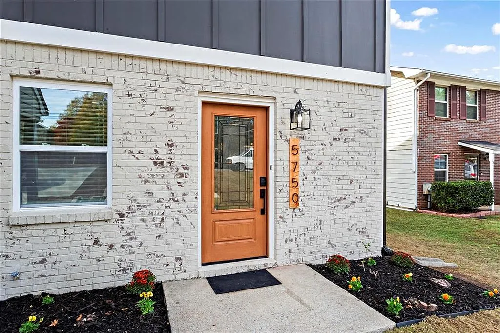 2 bed, 1.5 bath, 1165 sqft, $3,200 — Photo 4