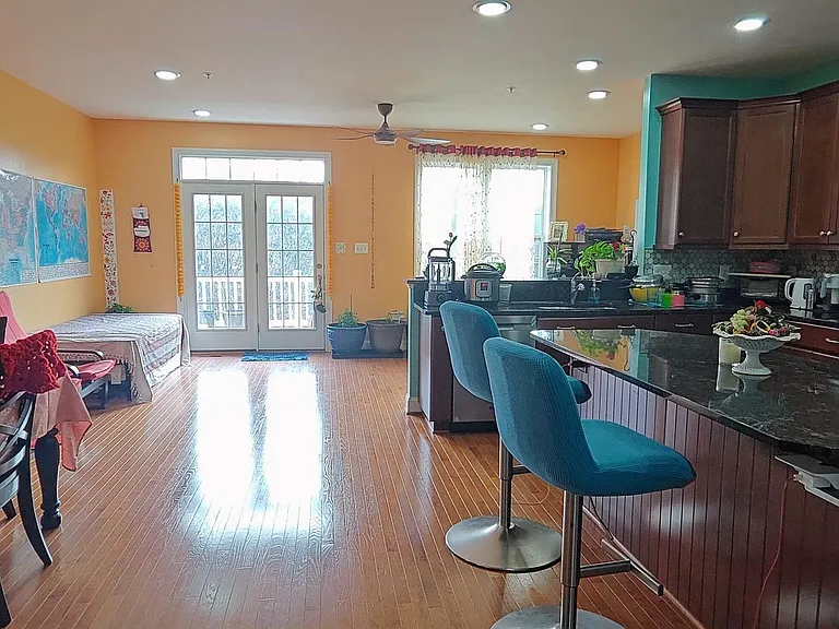 9659 Bothwell Ln — Photo 7