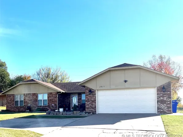 1611 W Harris Rd, Muskogee, OK 74401