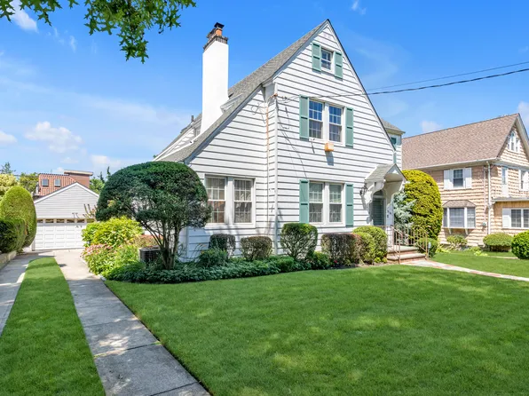 33-26 166th Street image 2 of 25