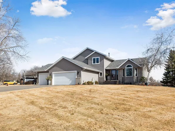 5435 Vinewood Ln N, Plymouth, MN 55442