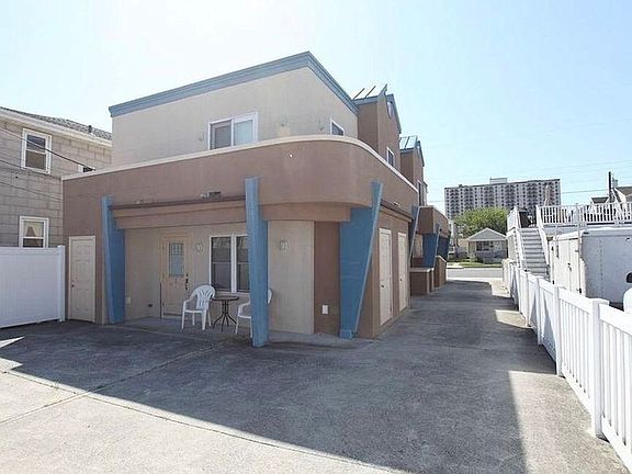 2nd image of 9605 Ventnor Ave #1