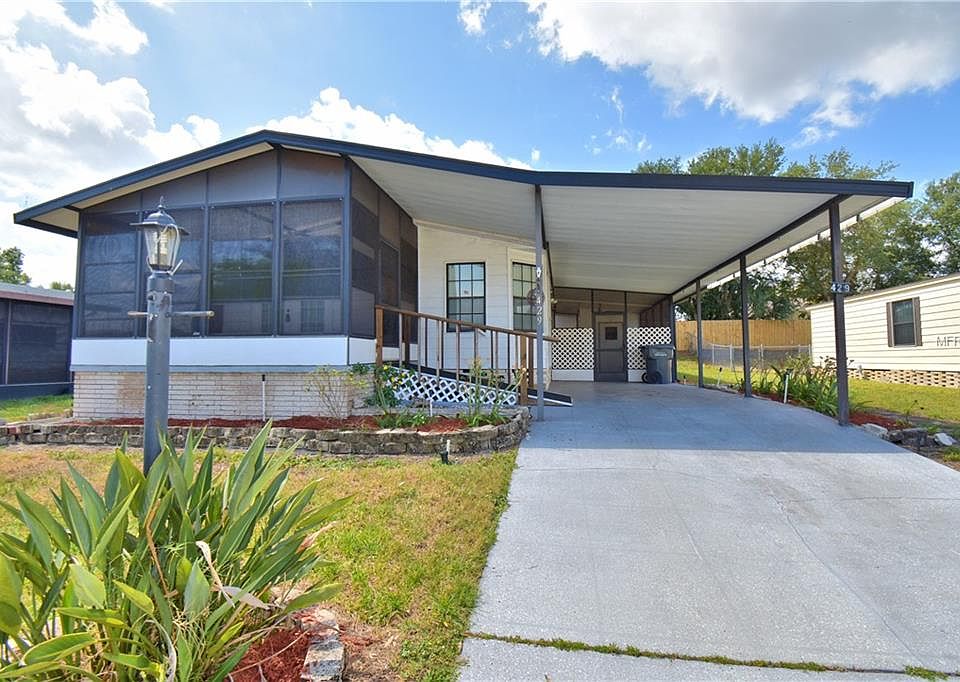 1st image of 429 Village Cir SW