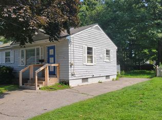 77 Staniford Rd, Burlington, VT 05408