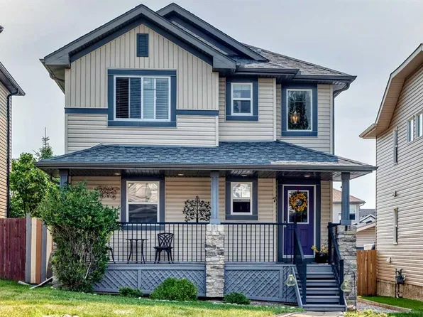 7 W Crystal Shores Hts, Okotoks, AB T1S 2K9