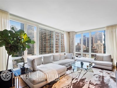 250 E 53rd St APT 1602, New York, NY, 10022