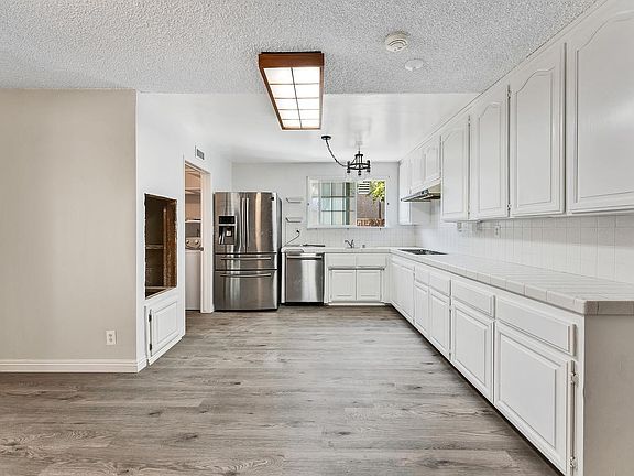 2nd image of 6629 Neddy Ave