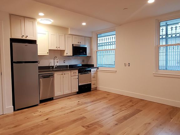 5th image of 3465 25th St #102