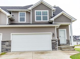 421 Oak Tree Dr, Winterset, IA 50273