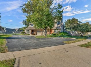 5606 SW Foxcroft Cir S, Topeka, KS 66614