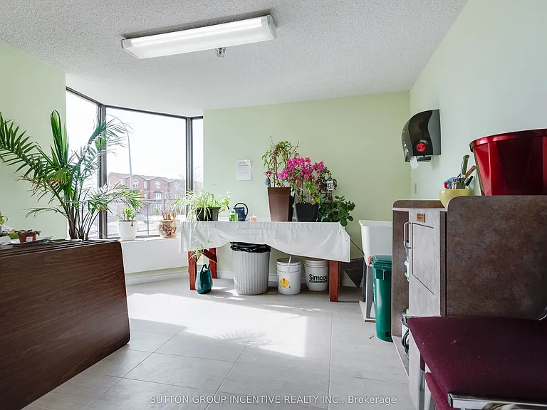 181 Collier St #117 — Photo 26