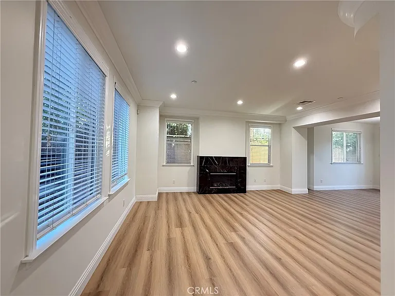 51 S San Gabriel Blvd — Photo 6