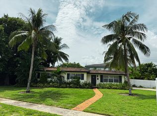 300 NE 7th St, Boca Raton, FL 33432