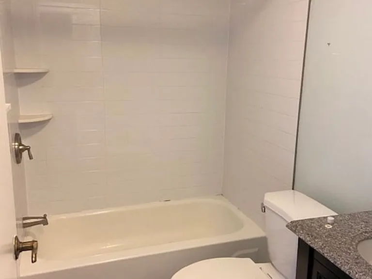 1834 Fitzwater St #1 — Photo 7
