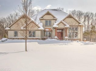 8970 Ridgeriver Ct SE, Caledonia, MI 49316