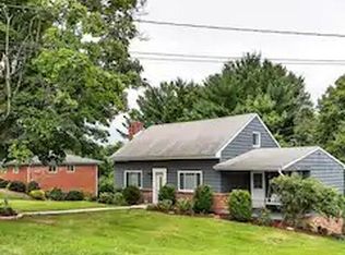 3573 Meadow Gate Dr, Murrysville, PA 15668