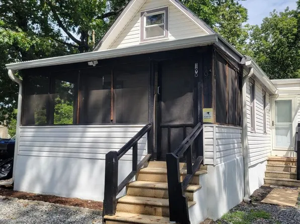 19 Hickstown Rd, Clementon, NJ 08021