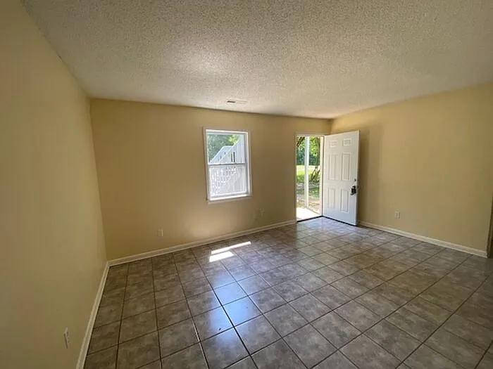 4008 Penny St SW #A — Photo 2