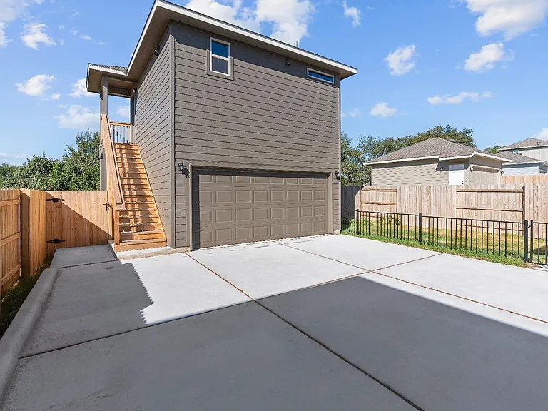 1725 Lakota Ln — Photo 15