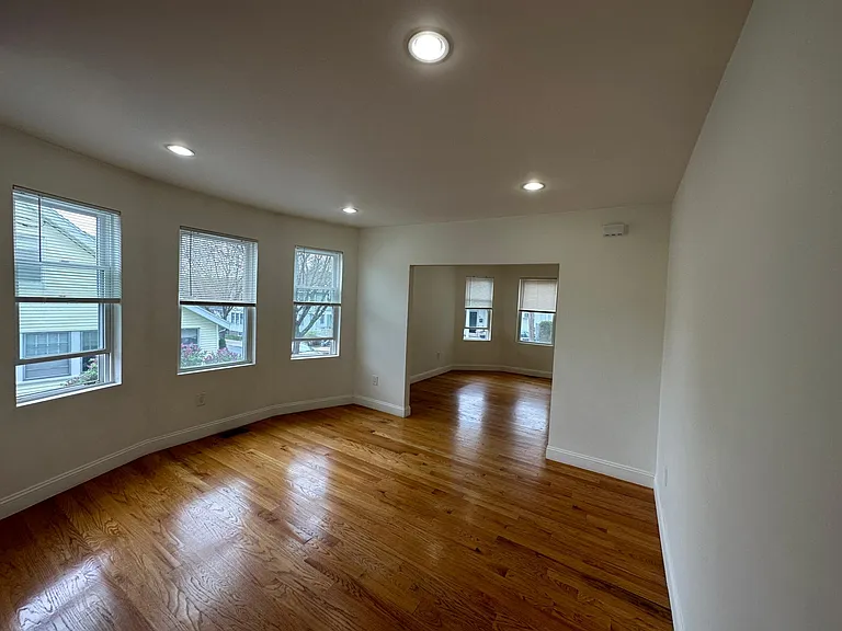 89 Walnut St — Photo 7