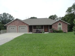 43 Racoon Ridge Trl, Loose Creek, MO 65054