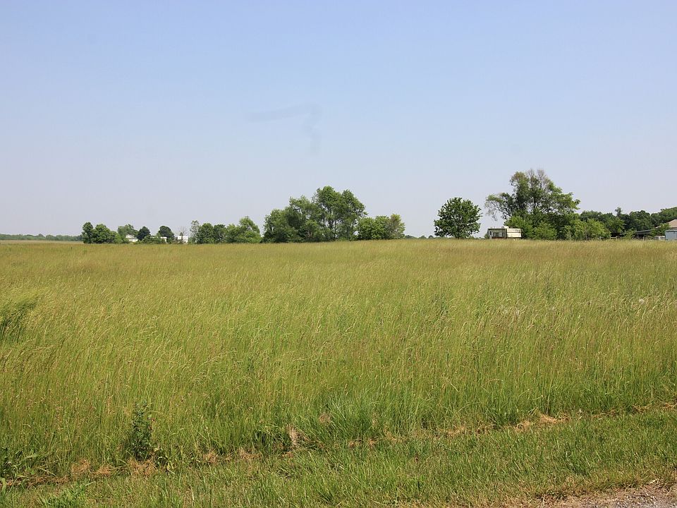 1st image of 706 S County Road 325 W