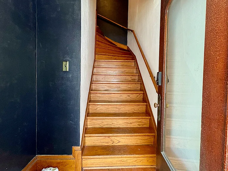 2335 N 59th St — Photo 2