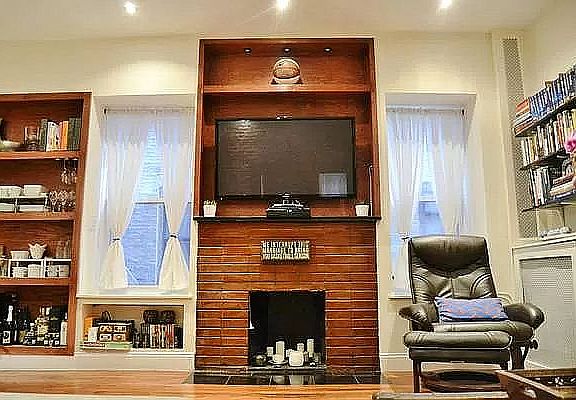 3rd image of 236 14th St #2F