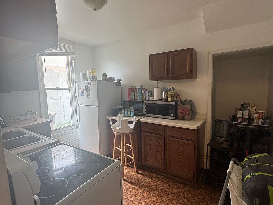1st image of 317 N Dewey St Unit 2