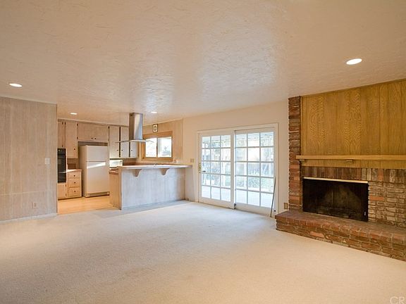 4th image of 6856 Shoup Ave