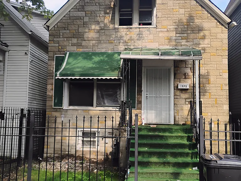 7521 S Saint Lawrence Ave — Photo 1