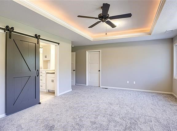 4th image of 7455 N Lamar Dr