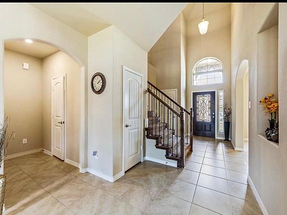 3rd image of 10005 Kemah Pl