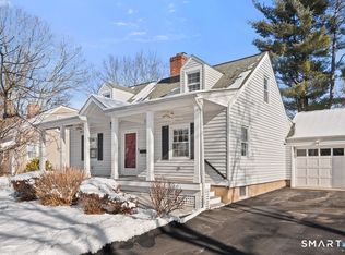 49 Minivale Rd, Stamford, CT 06907