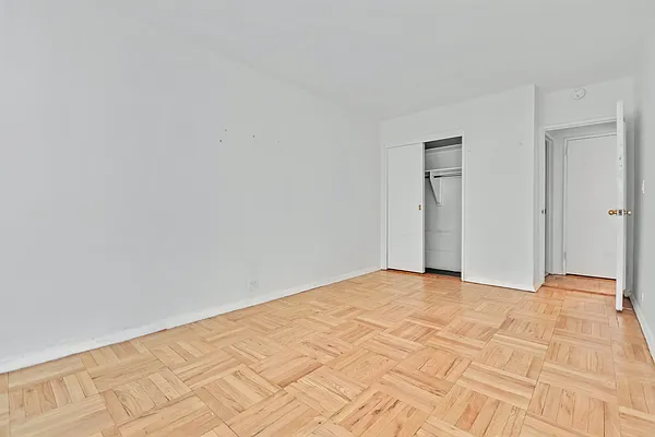 Rented by Compass | media 16