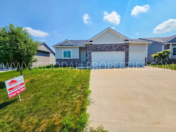 16656 Wilden Dr, Clive, IA 50325