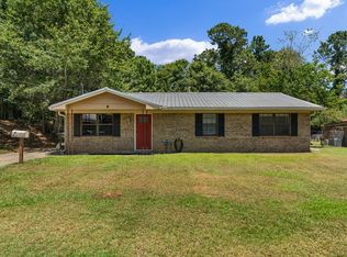 9 Armour Rd, Phenix City, AL 36869