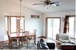 5th image of 553 Grayhawk Dr