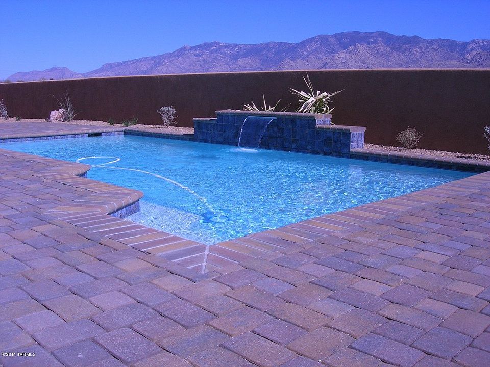 2nd image of 412 E Natalia Pl