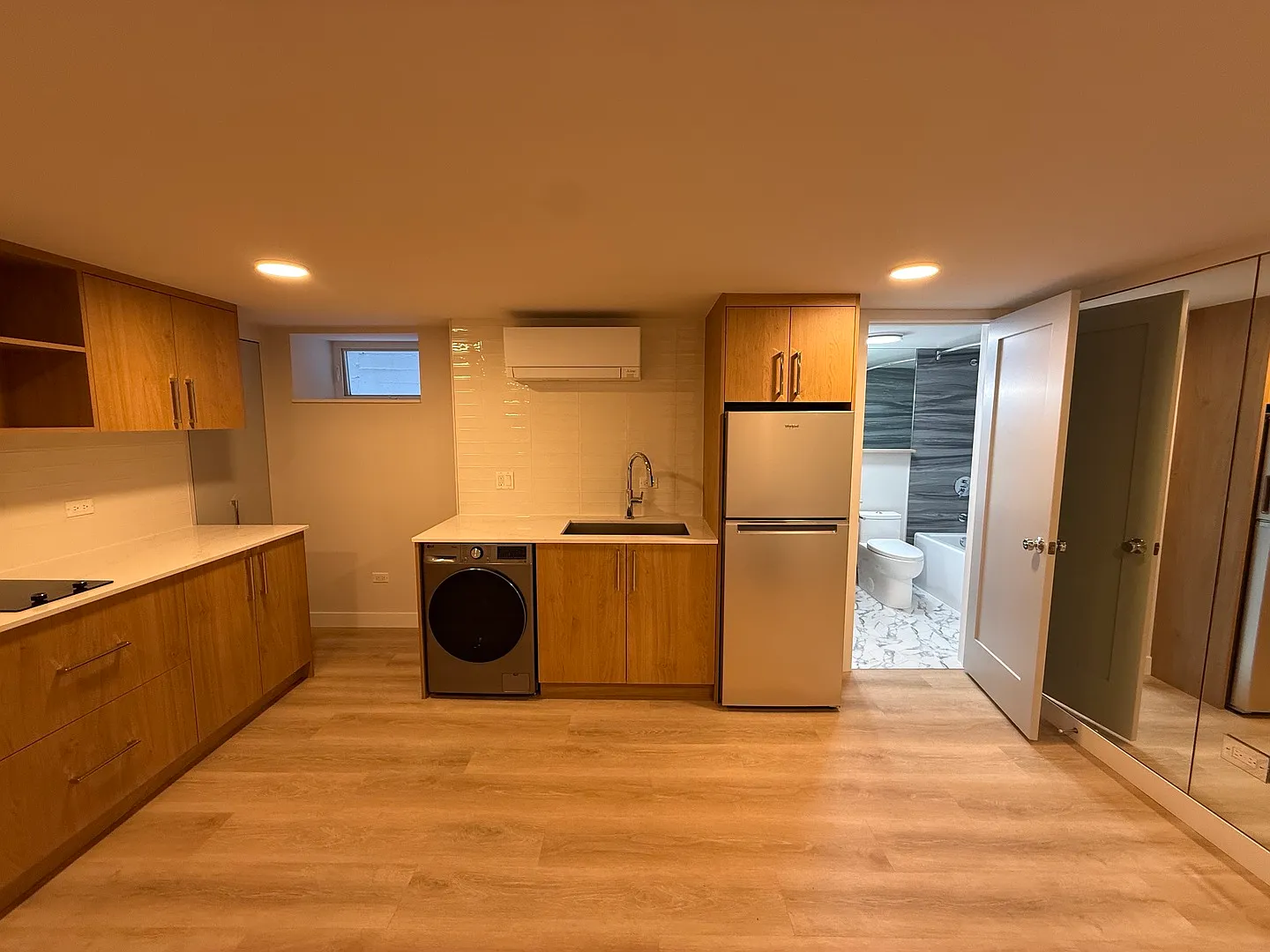 Studio, 320 sqft, $1,200 — Photo 3