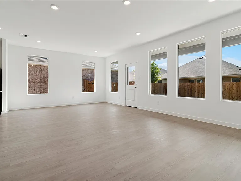 1805 Alpine Larch Ln — Photo 12