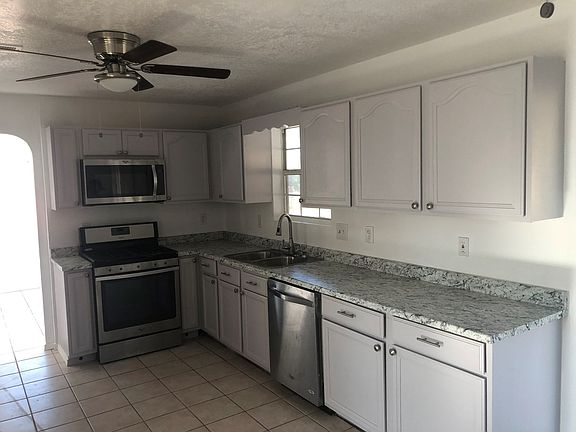4th image of 26 Mirasol Ln